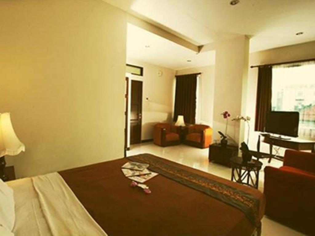 Emia Hotel Bandung Room photo
